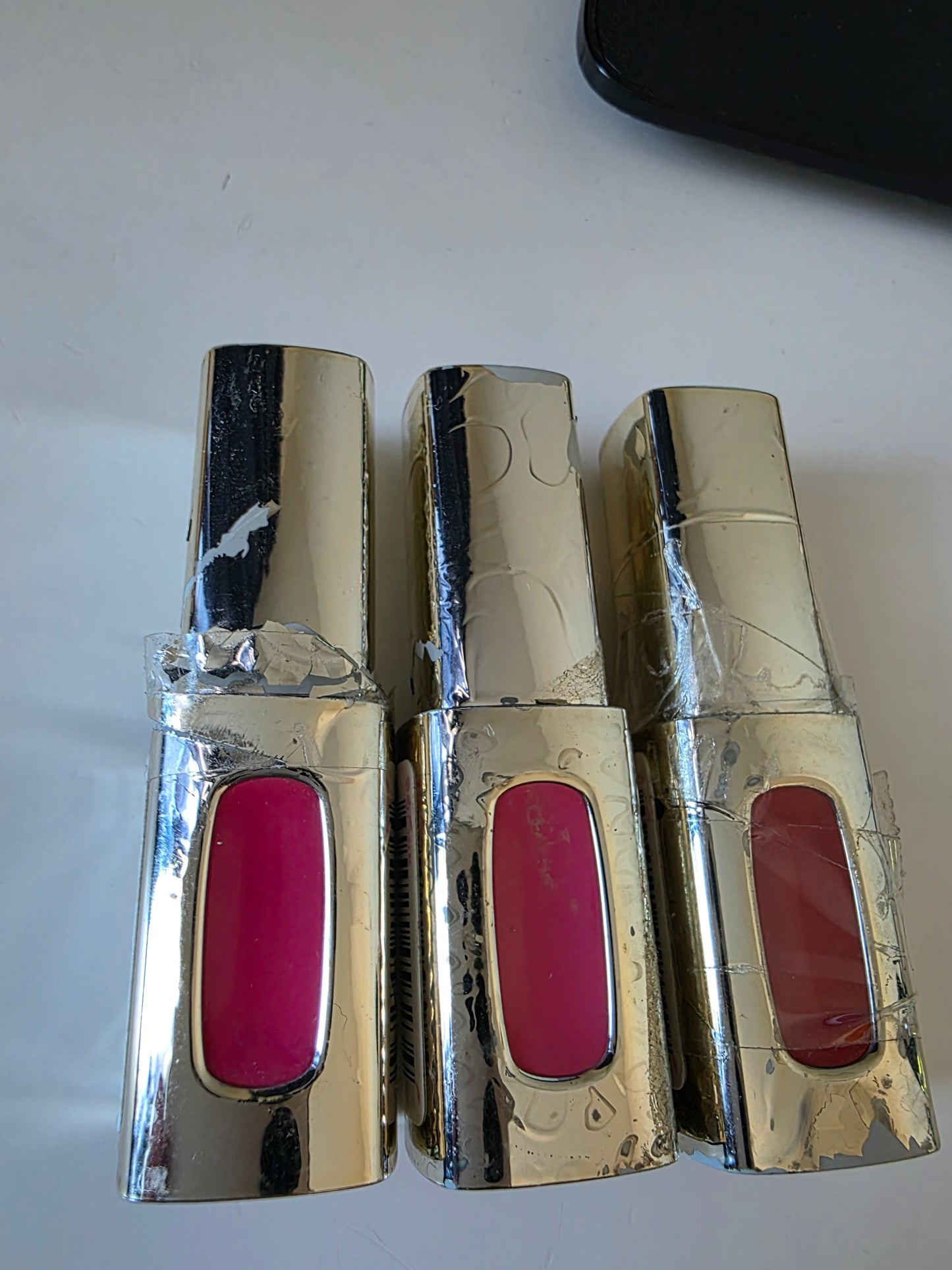 Лаковая/ глянцевая помада L'Oreal Paris L'Extraordinaire в оттенке 201 Rose Symphony 6ml