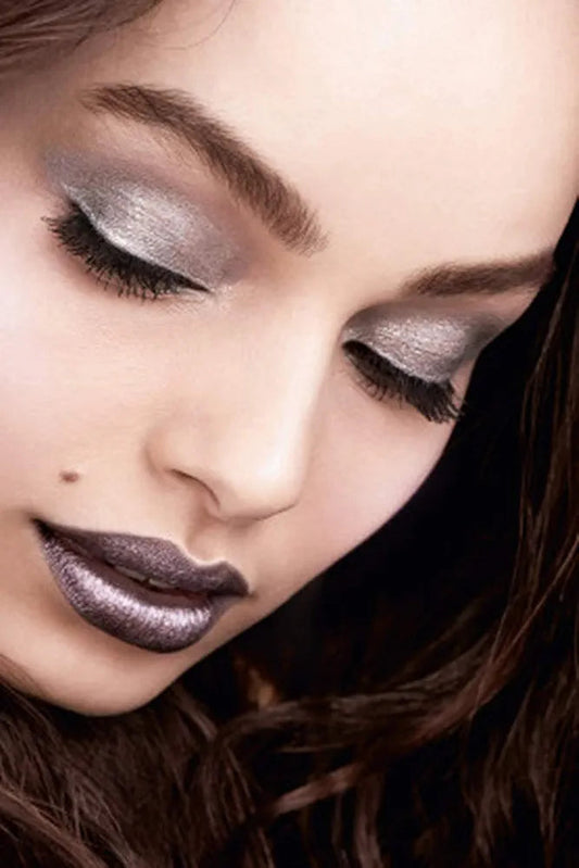 L'OREAL LIP PAINT METALLIC - Оттенок 303 INTERNET